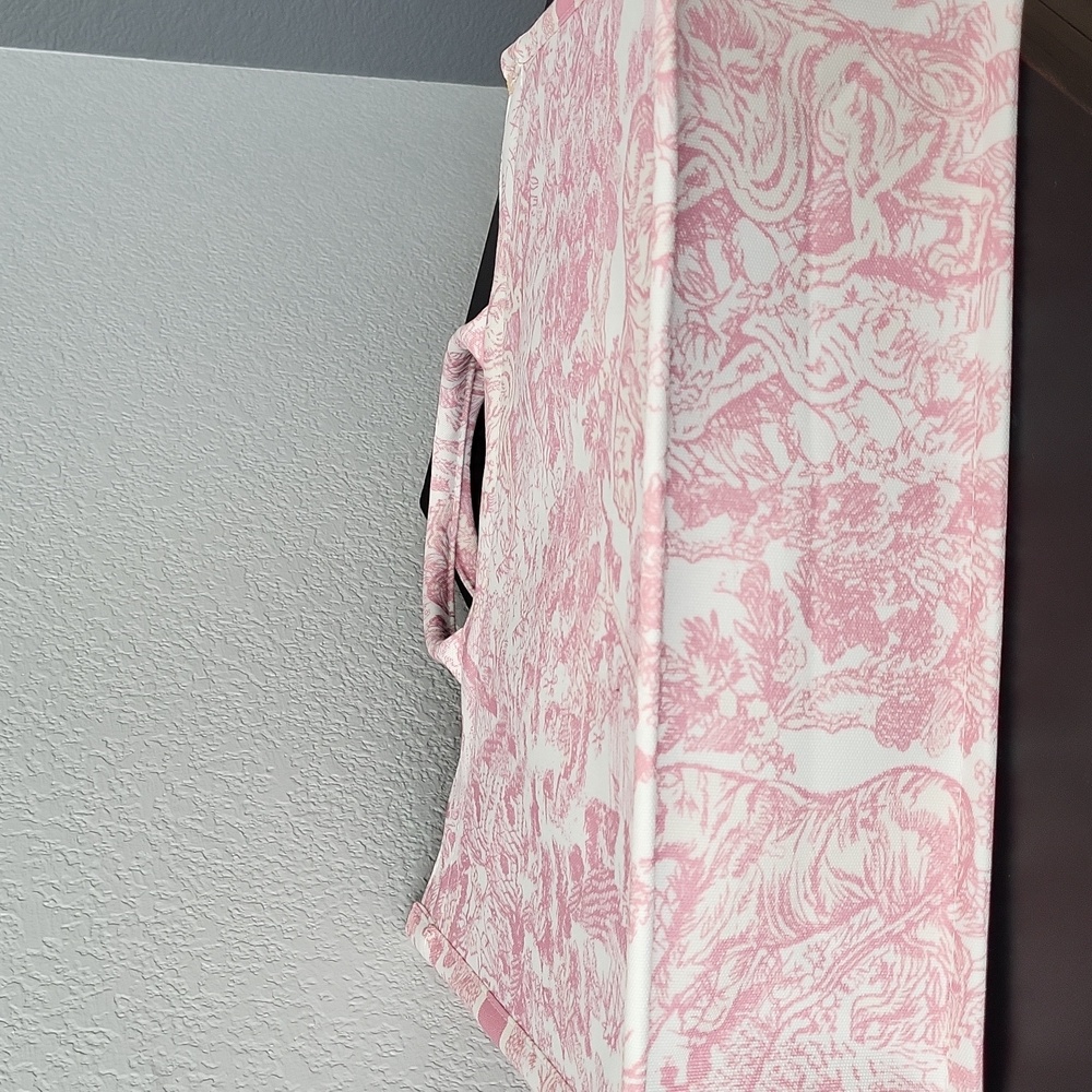 Luxury Look Handbag - Picture 8 of 9